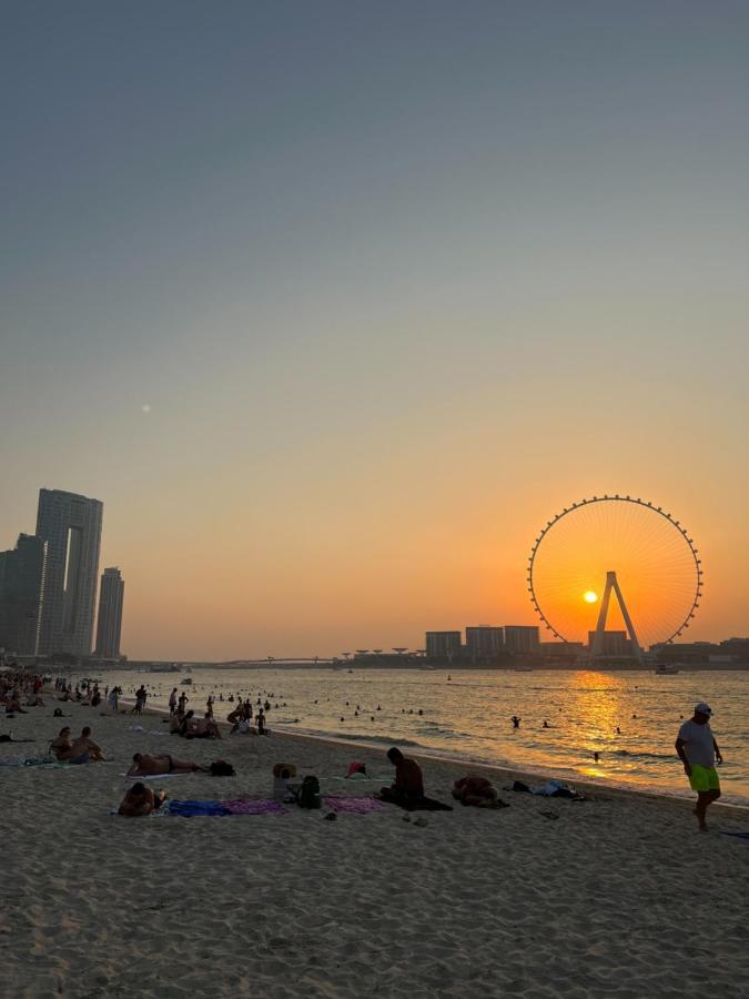 Lunar Hostel Plus Dubai Luaran gambar