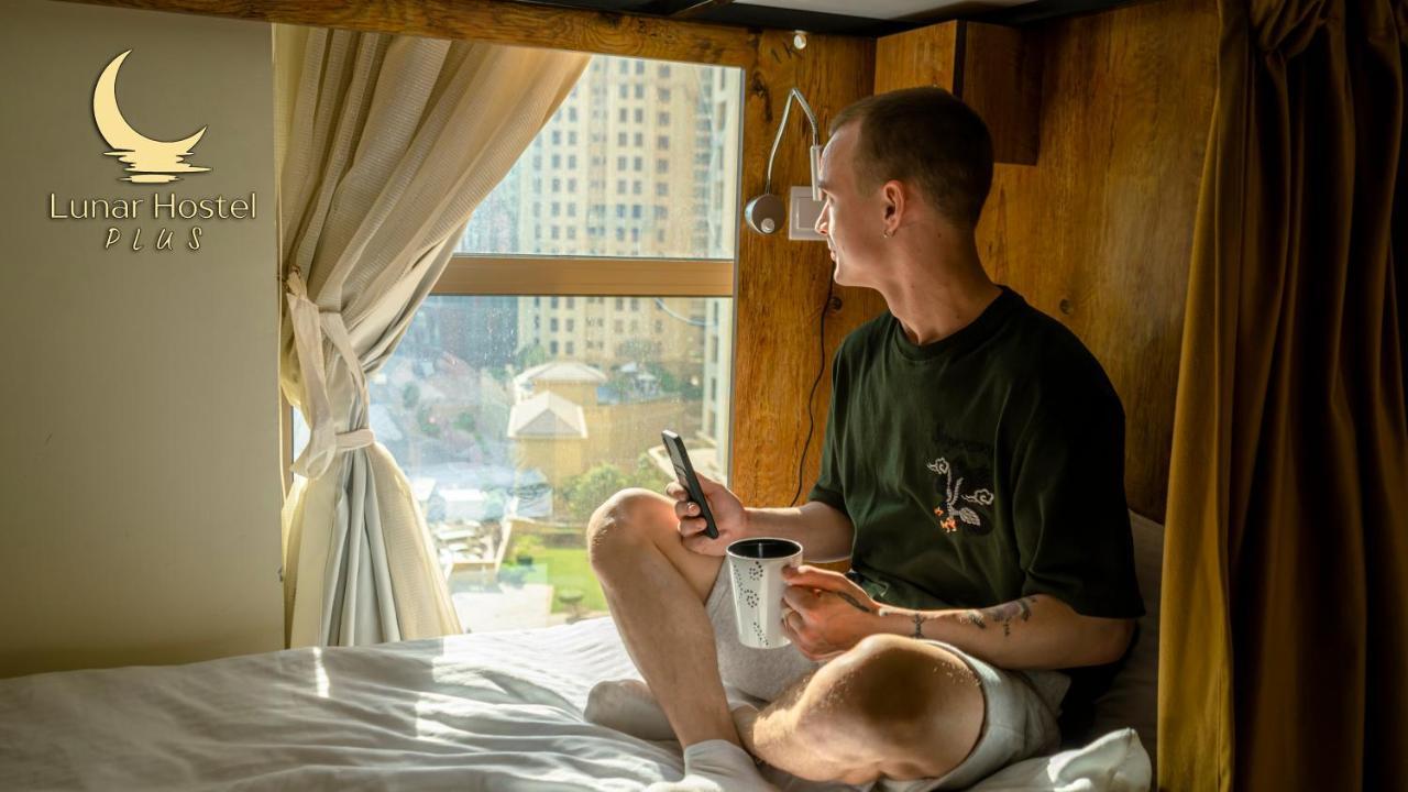 Lunar Hostel Plus Dubai Luaran gambar