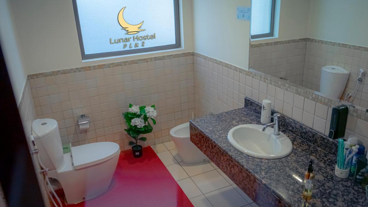 Lunar Hostel Plus Dubai Luaran gambar