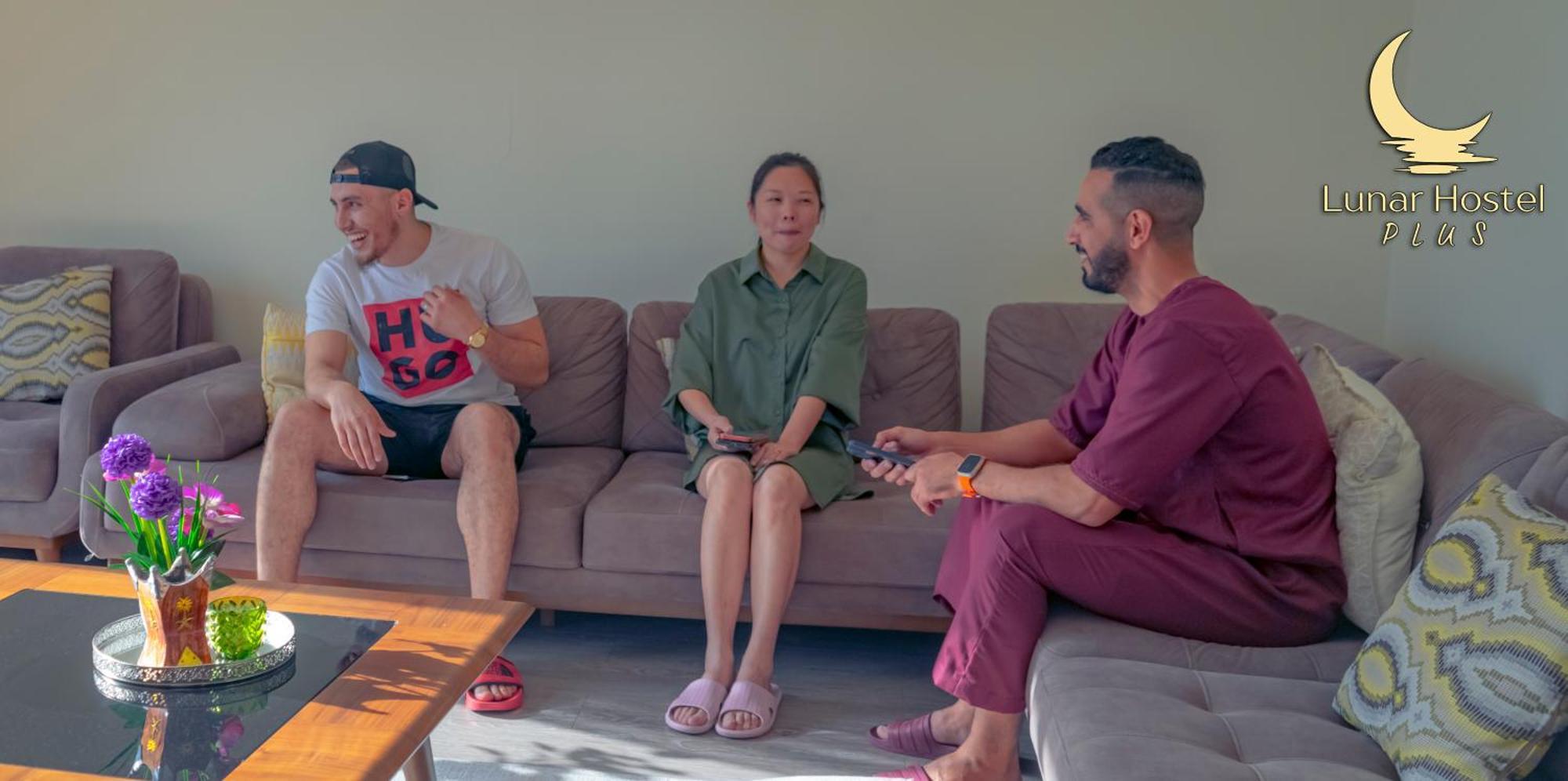 Lunar Hostel Plus Dubai Luaran gambar