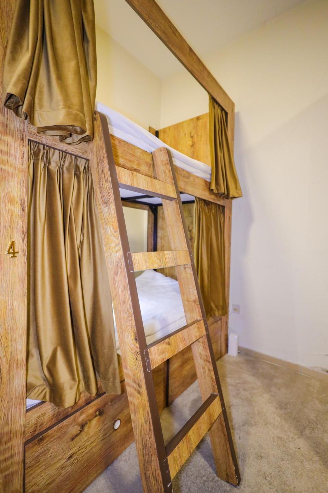Lunar Hostel Plus Dubai Luaran gambar