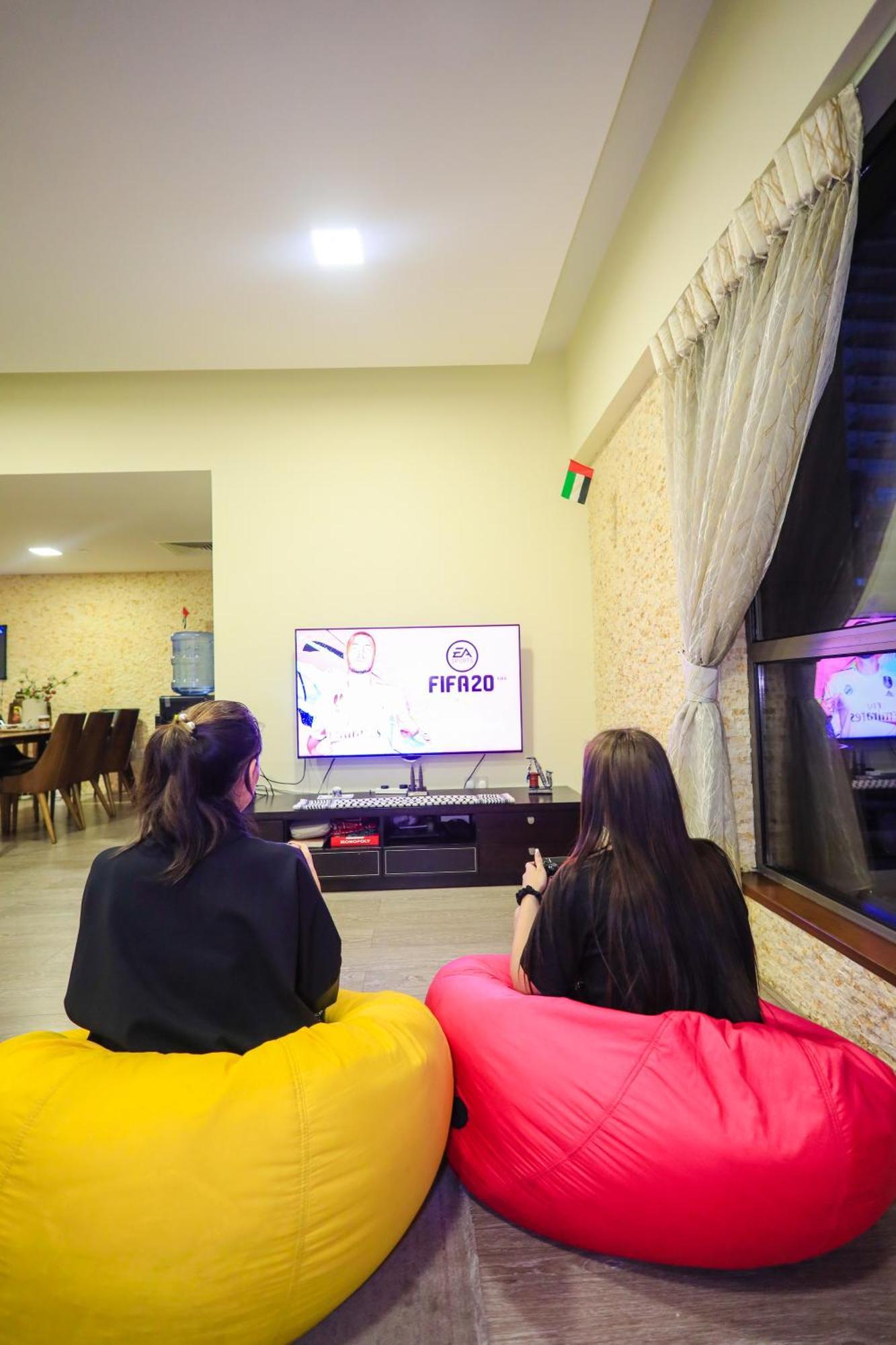 Lunar Hostel Plus Dubai Luaran gambar